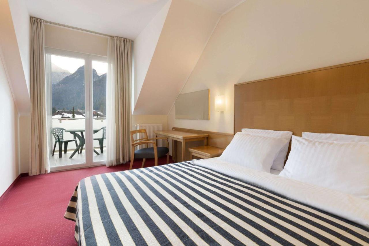 Ramada Hotel & Suites Кранська Гора Екстер'єр фото