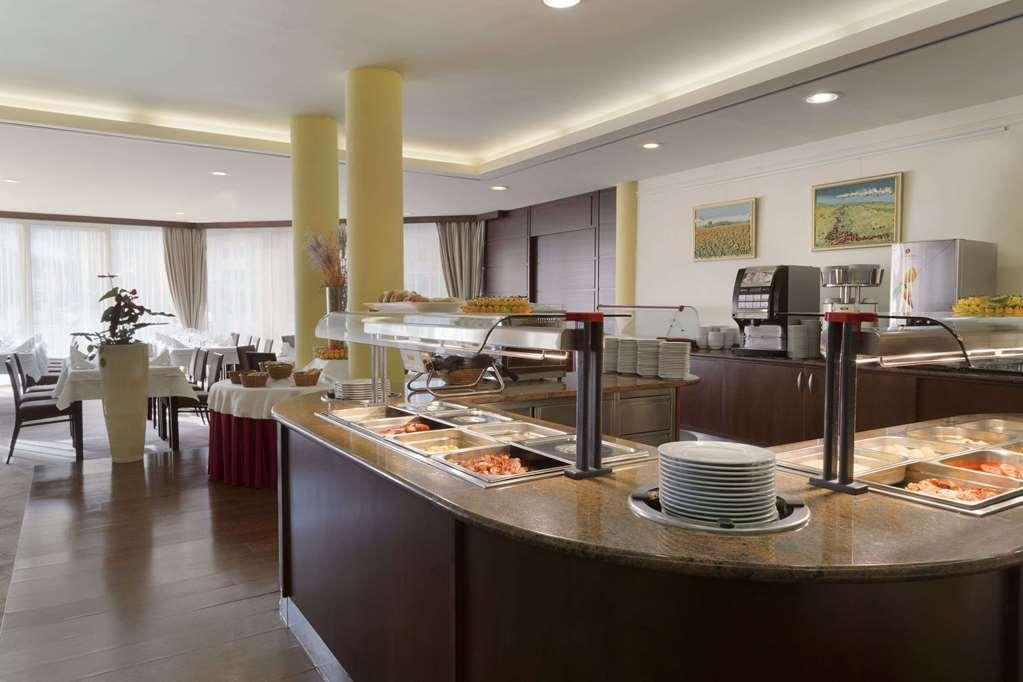 Ramada Hotel & Suites Кранська Гора Зручності фото